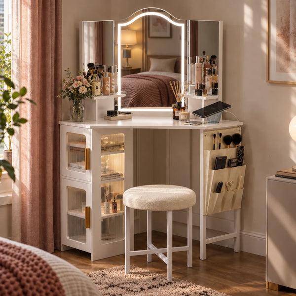 Amelie dressing table set, finish close-up